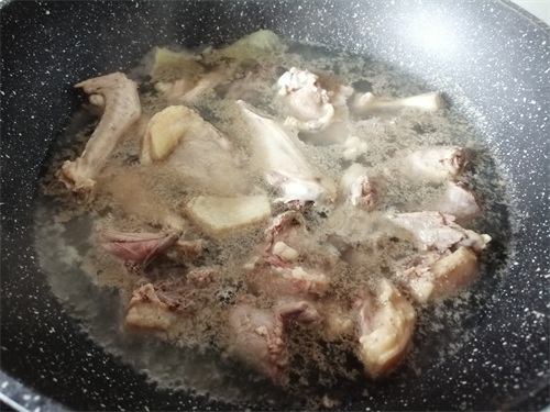 煲老鸭汤，撑握这2个步骤，完全没有腥味，清甜爽口，太好喝了