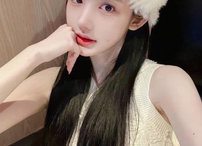 ​相亲女不想交往的举止 这些动作表明她在敷衍你