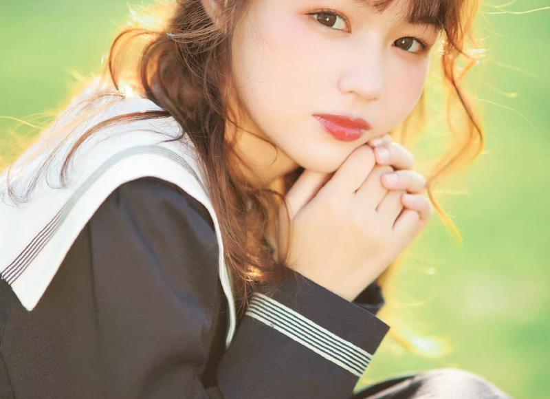 自己要站稳，才能扶起摔倒的人