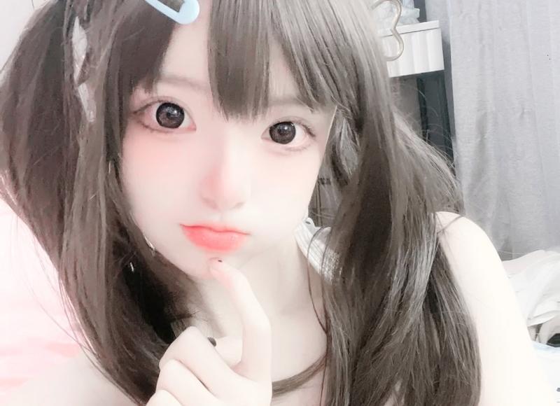 眉粉和眉笔哪个好用（眉笔和眉粉选哪个更适宜）