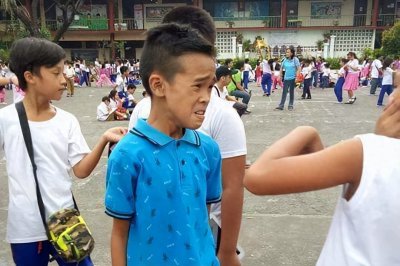 ​广州黑老大伍志坚，两小时才完成罪行宣读，旁听席老母亲泪流满面