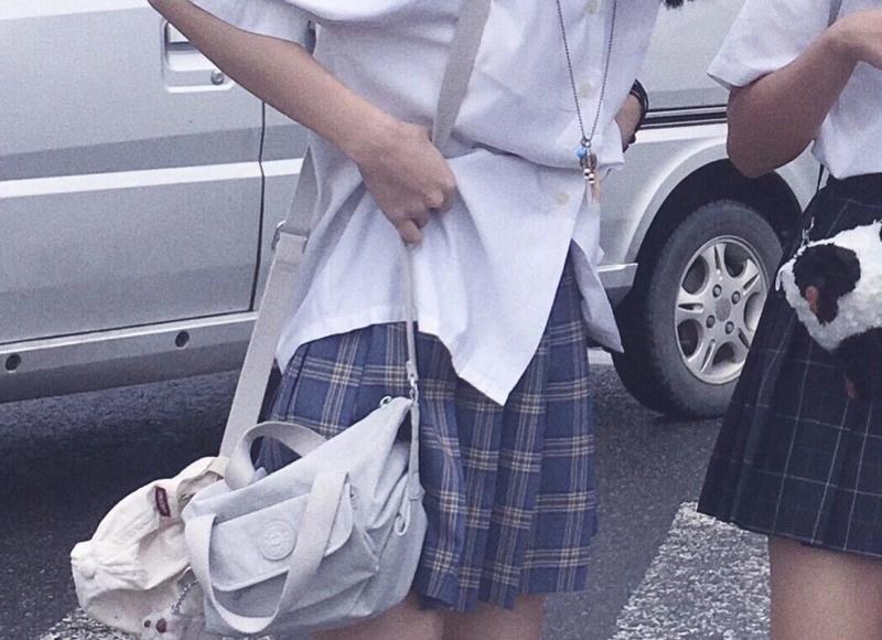 买食盐时,无碘盐,加碘盐和低钠盐哪个好?区别很大,别再买错了 买食盐时,无碘盐,加碘盐和低钠盐哪个好?区别很大,别再买错了