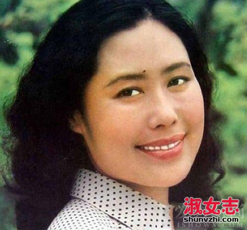 斯琴高娃年轻时候的样子