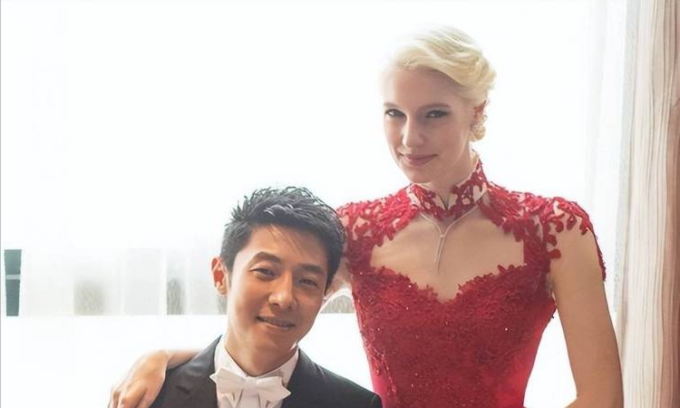 撒贝宁个人资料简历的图片（北大才子撒贝宁爱情事业双丰收）