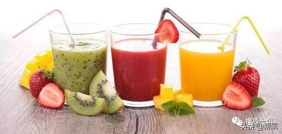 邓光荣和蓝洁瑛关系（2008年邓光荣当众羞辱郑少秋）