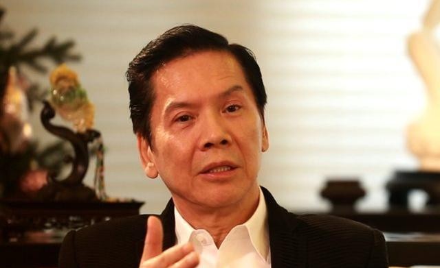 邓光荣和蓝洁瑛关系（2008年邓光荣当众羞辱郑少秋）