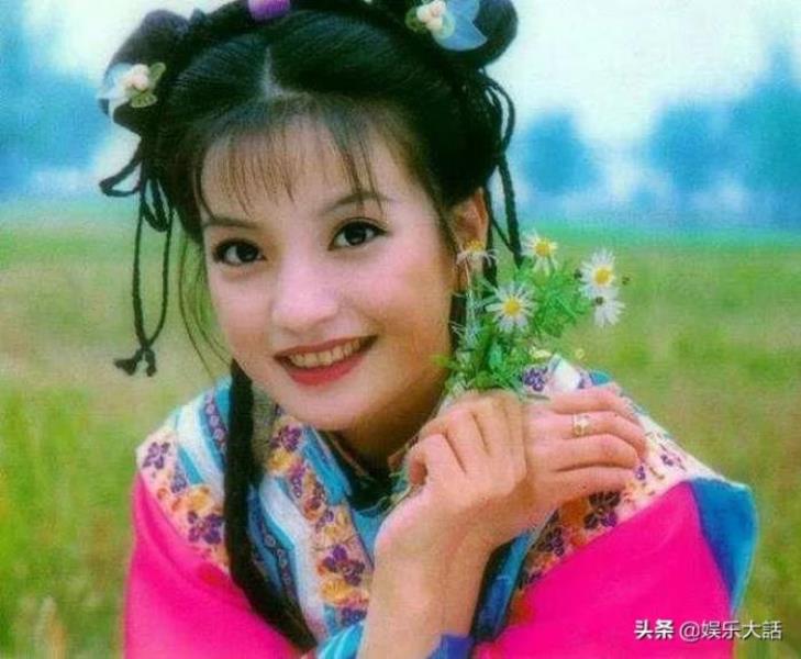 赵薇黄有龙结婚照（为何转身嫁给其貌不扬的黄有龙）(1)