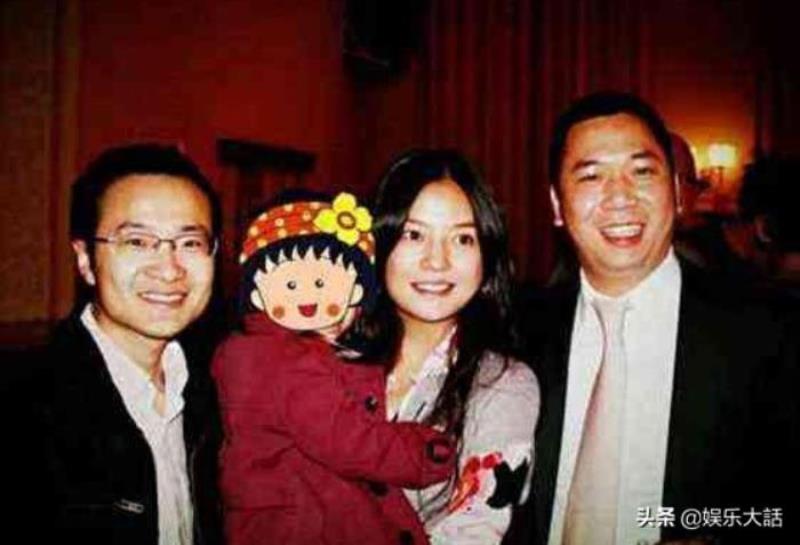 赵薇黄有龙结婚照（为何转身嫁给其貌不扬的黄有龙）(14)