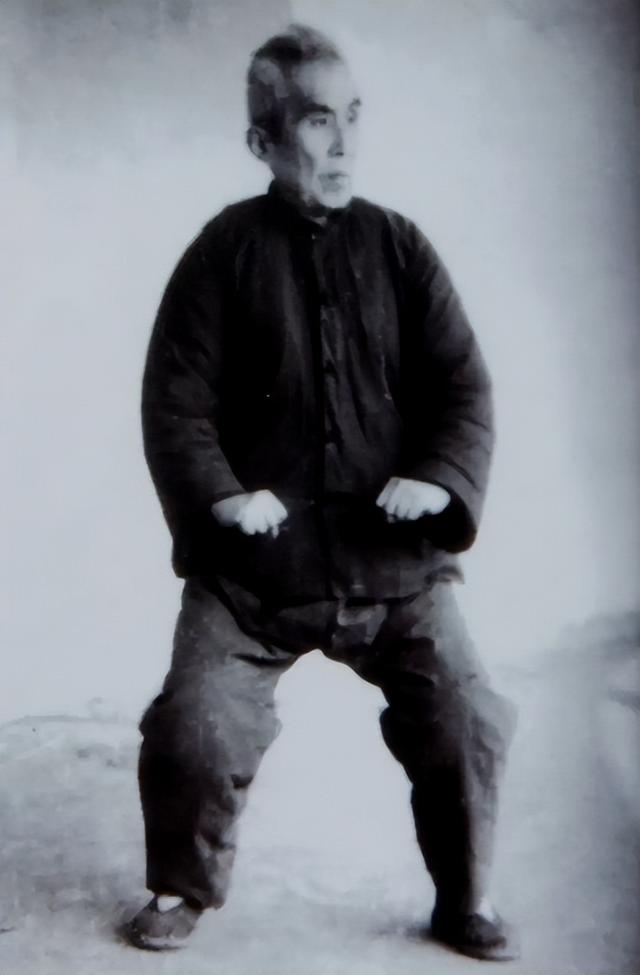 陈氏太极拳传统一路83式拳谱详解（陈氏太极传统一路83式）(1)