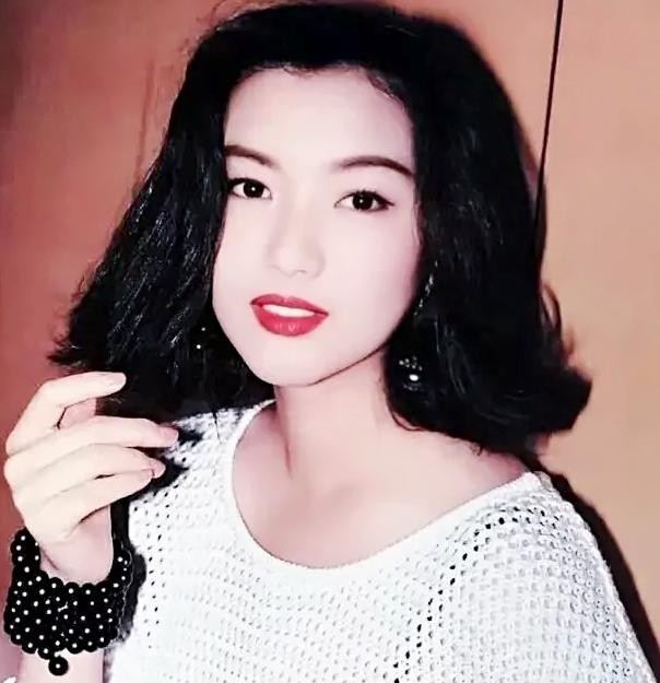 许志安郑秀文感情经历（郑秀文许志安的爱情）