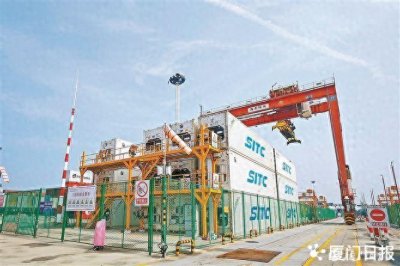 ​撑起全省九成锂电池出口，厦门港“锂”想航道强在哪？