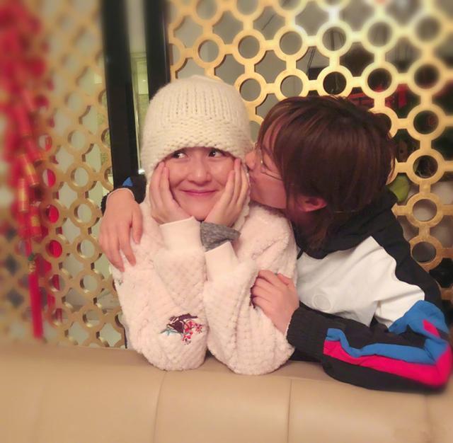 中国第一狗仔卓伟,微博爆料谢娜早产被事实打脸,谣言止于智者