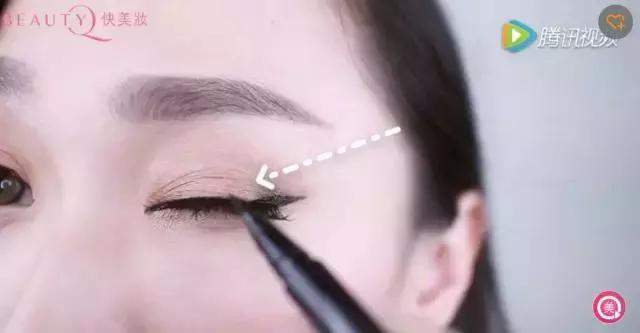 新手怎么贴假睫毛啊(最全的贴假睫毛的图文篇)(11)