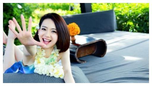 戚薇正面回答网友问题,贴双眼皮了吧?戚薇:老子是割的怎么了