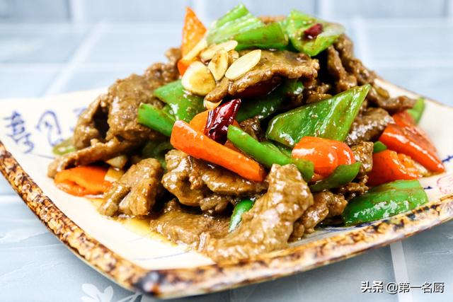 教你怎么做青椒炒牛肉（大厨教你做青椒炒牛肉好吃下饭的诀窍）(20)