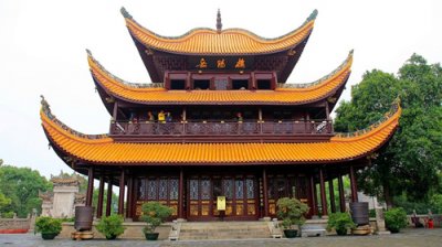 ​先天下之忧而忧是纪念重修哪座楼(滕子京重修岳阳楼，范仲淹给好评，司马光却给