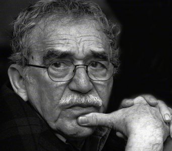 ​《没有人给他写信的上校》：注定没有结果的等待，构成现实的魔幻