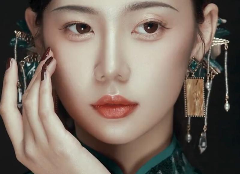 女孩自信的表现有哪些方面