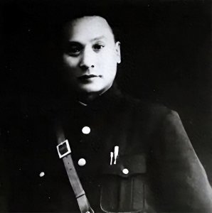 ​蒋介石昆明惊魂，卢汉为何不扣下老蒋当“伴手礼”？