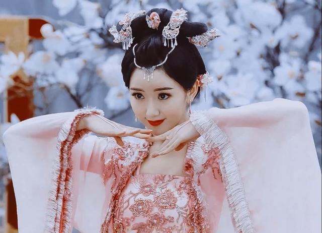 毛晓彤演的戏有哪些古装（毛晓彤又一古装剧来袭）(6)