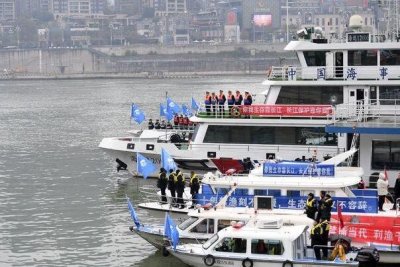 ​退捕渔民合办龙虾养殖基地:帮助退捕渔民就业，政府资助