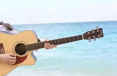 ​如何分辨单板吉他与合板吉他？