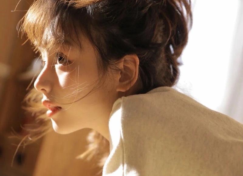 银手镯戴左手好还是右手好 手表戴左手好还是右手好女