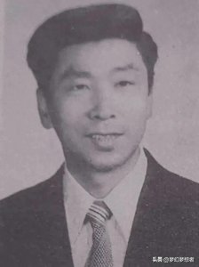 ​沪上厨艺界“八大金刚”之一，新雅粤菜馆海派粤菜名厨——姜介福