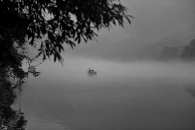 ​烟雨蒙蒙 情系小东江