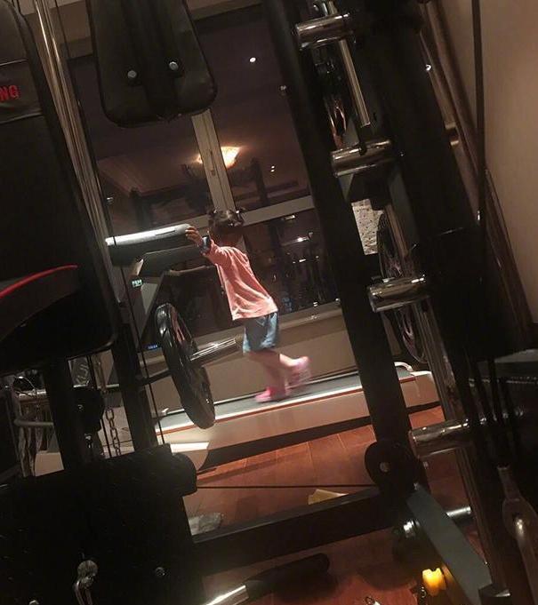 华少秦利鸽爱巢：家格高调，有专属衣橱，是地地道道