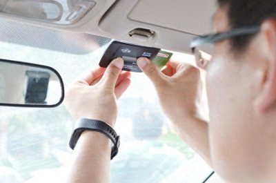 ​etc上高速怎么插卡(任通行etc虚假宣传？)