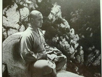 中国当代真正的扫地僧:深山修行,悬崖练武