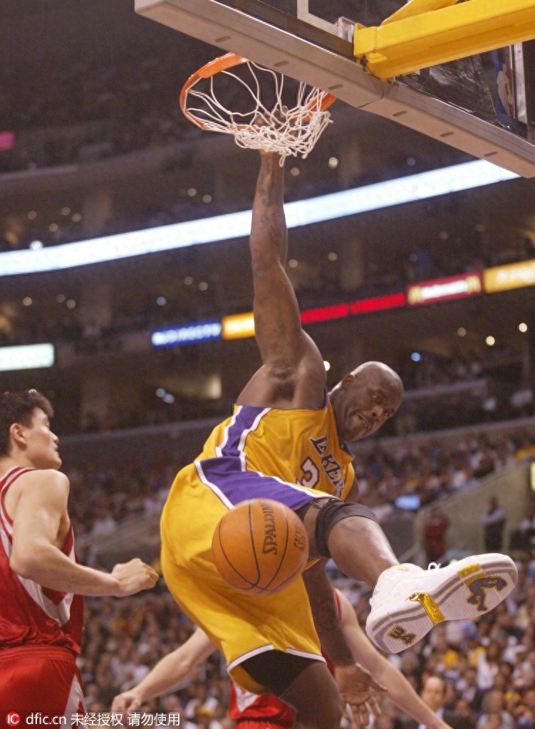 姚明奥尼尔入选名人堂 重温经典“姚鲨大战”