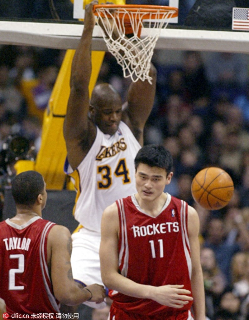 姚明奥尼尔入选名人堂 重温经典“姚鲨大战”
