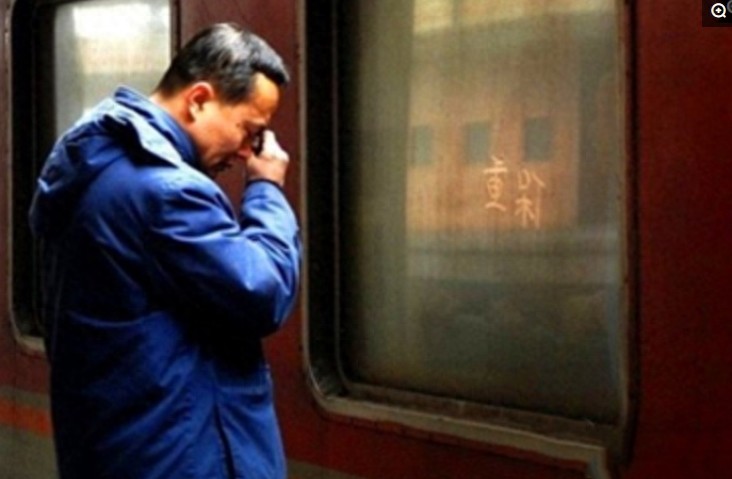 10张剐心催泪的照片，不是我想哭，只是眼泪止不住