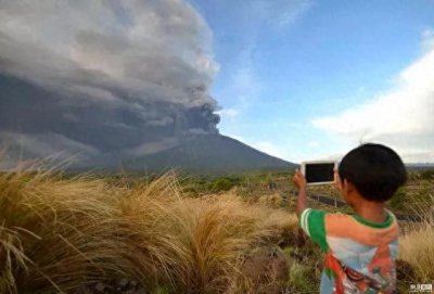 ​巴厘岛火山时隔55年再次爆发 将带来哪些危害？